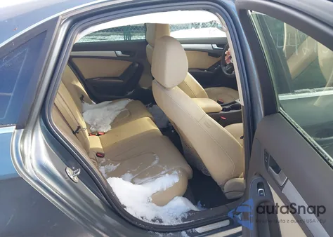 2013 Audi A4 2.0T Premium z USA, uszkodzony, nr VIN WAUFFAFL8DN007719